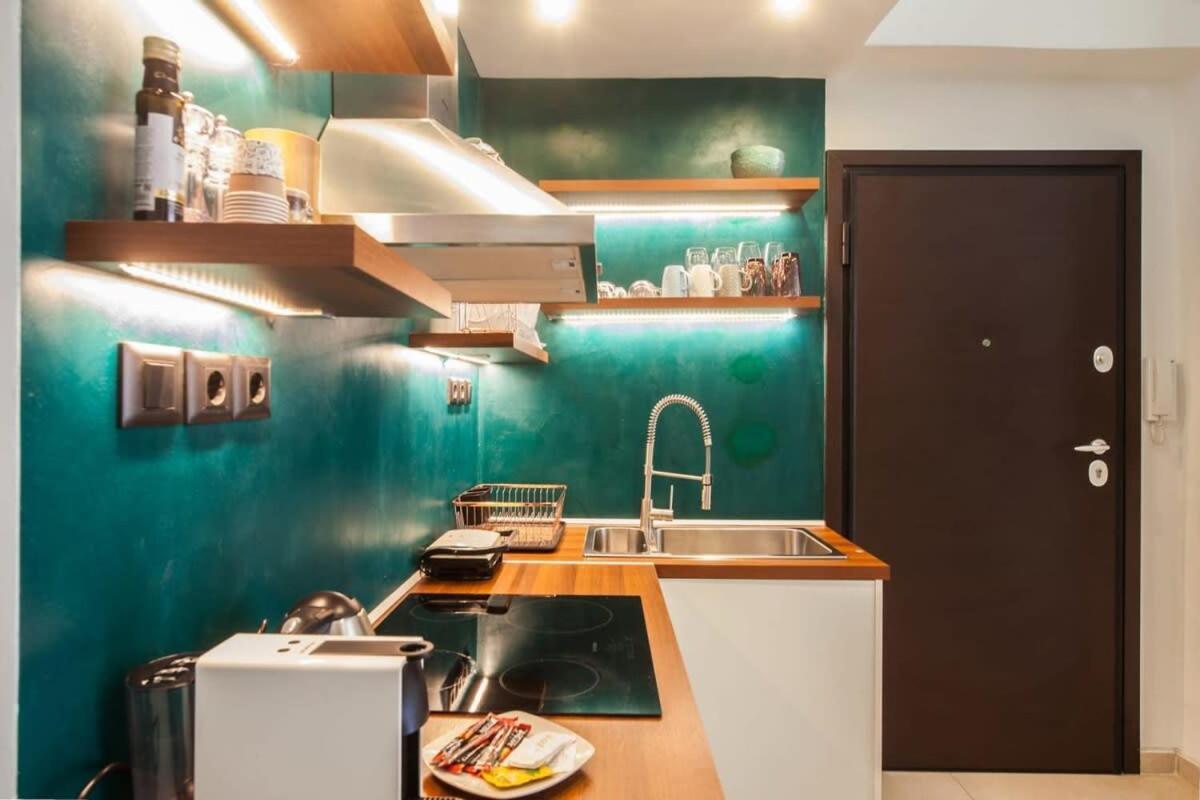 Beautiful Elegant Apartment Next To Monastiraki Athena Bagian luar foto