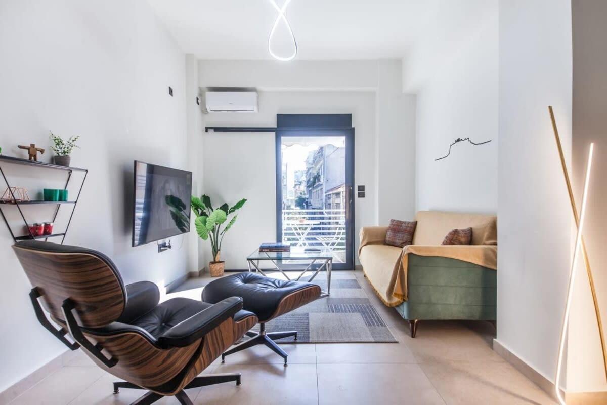 Beautiful Elegant Apartment Next To Monastiraki Athena Bagian luar foto