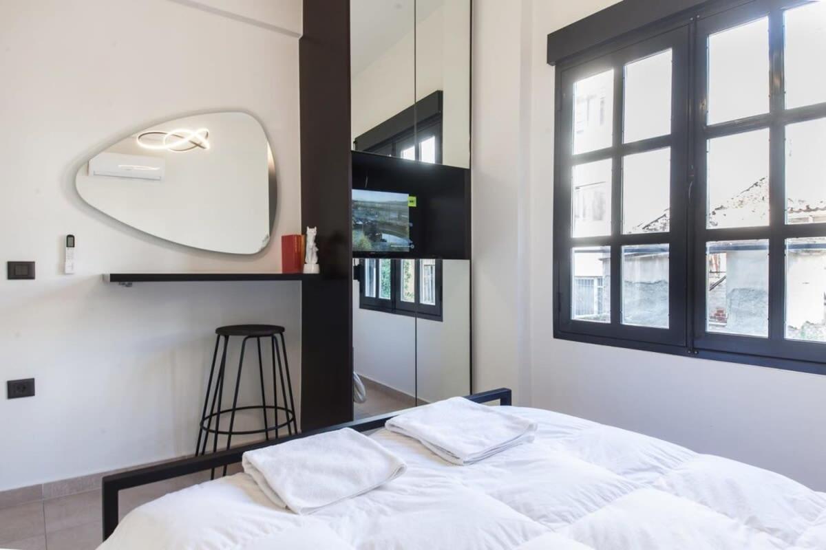 Beautiful Elegant Apartment Next To Monastiraki Athena Bagian luar foto