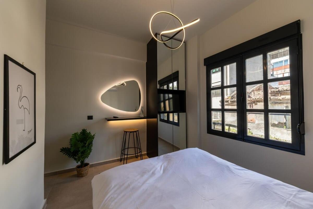 Beautiful Elegant Apartment Next To Monastiraki Athena Bagian luar foto