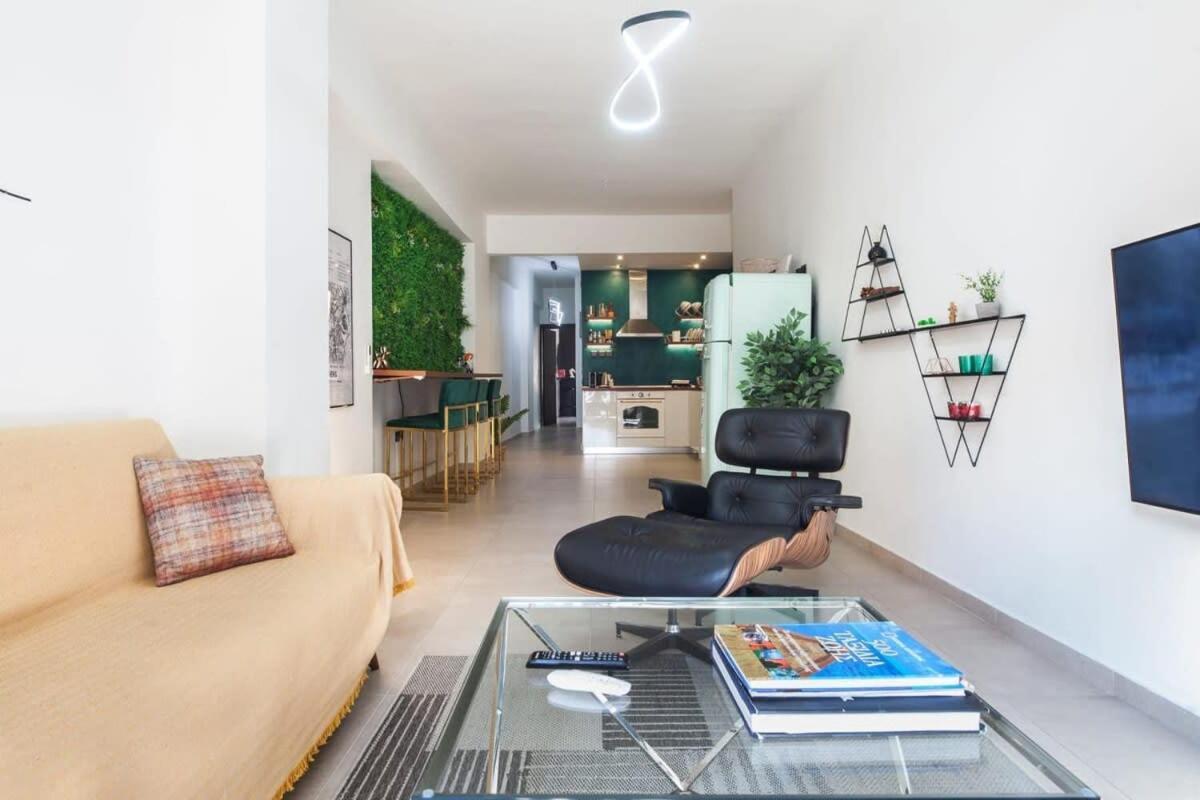 Beautiful Elegant Apartment Next To Monastiraki Athena Bagian luar foto
