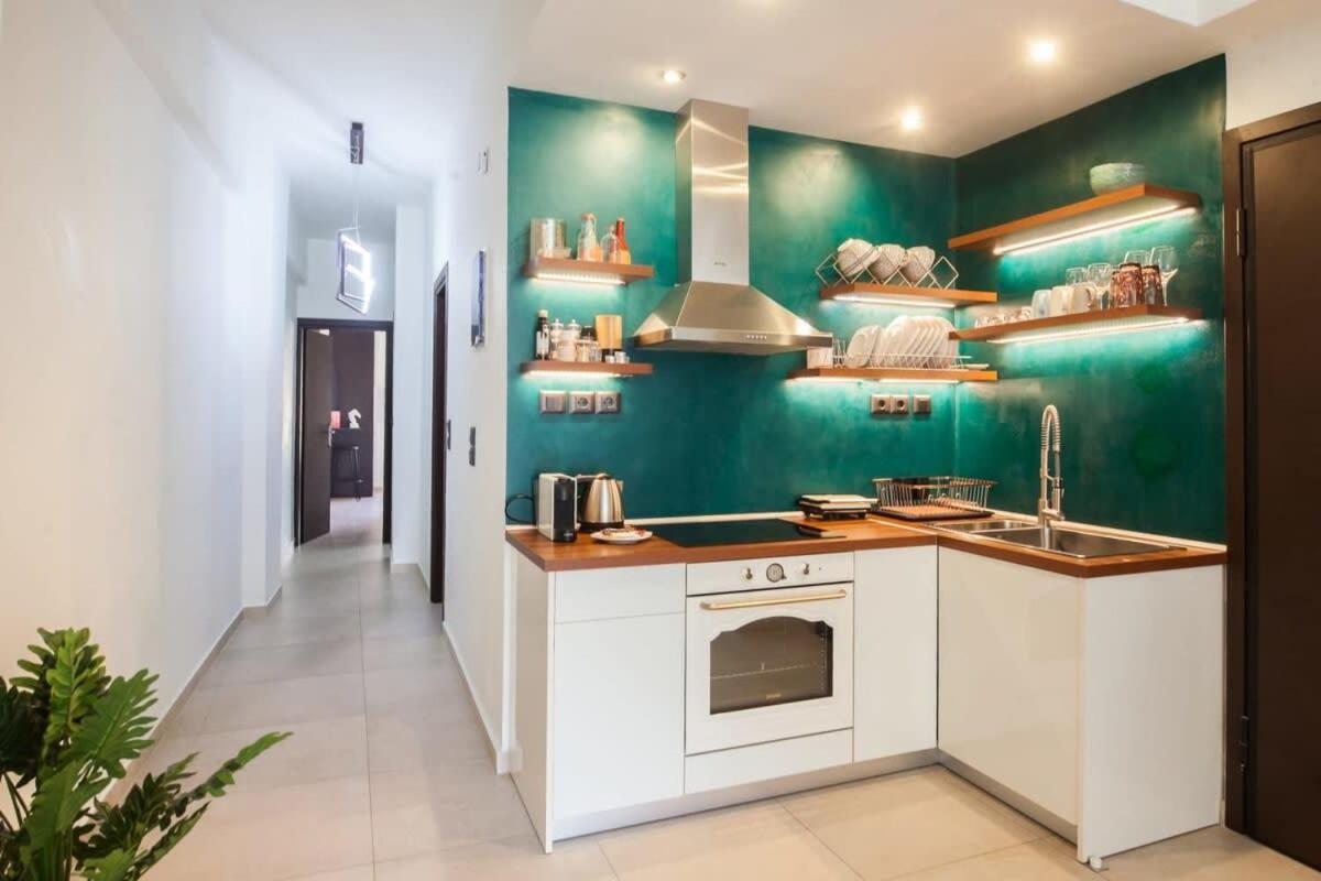 Beautiful Elegant Apartment Next To Monastiraki Athena Bagian luar foto